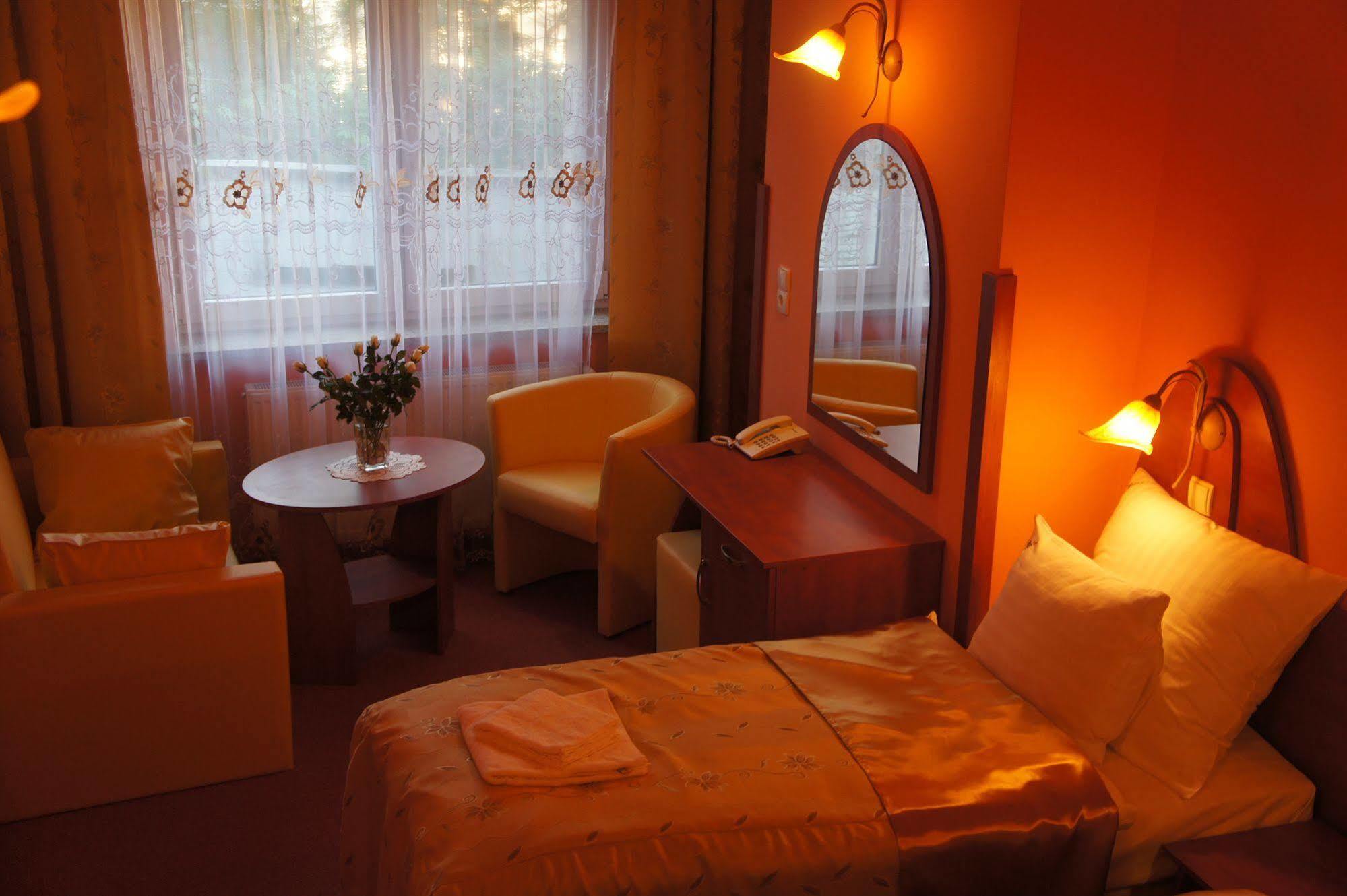 Aparthotel Adler Krakau Exterior foto